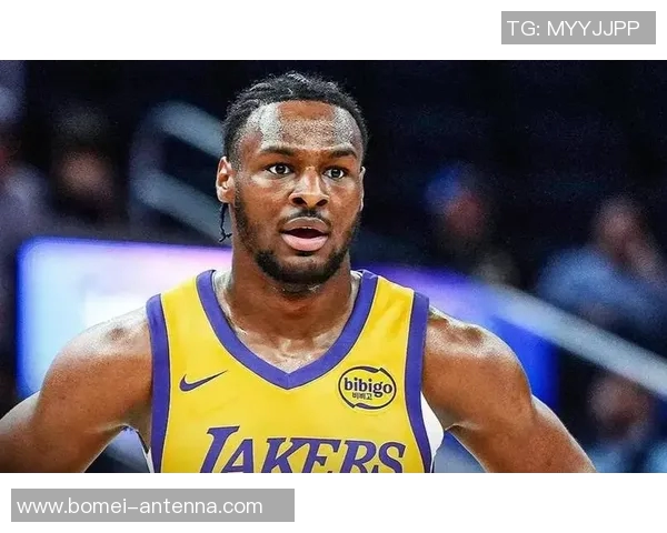 20岁以下篮球明星崭露头角他们的未来与潜力引发关注与期待